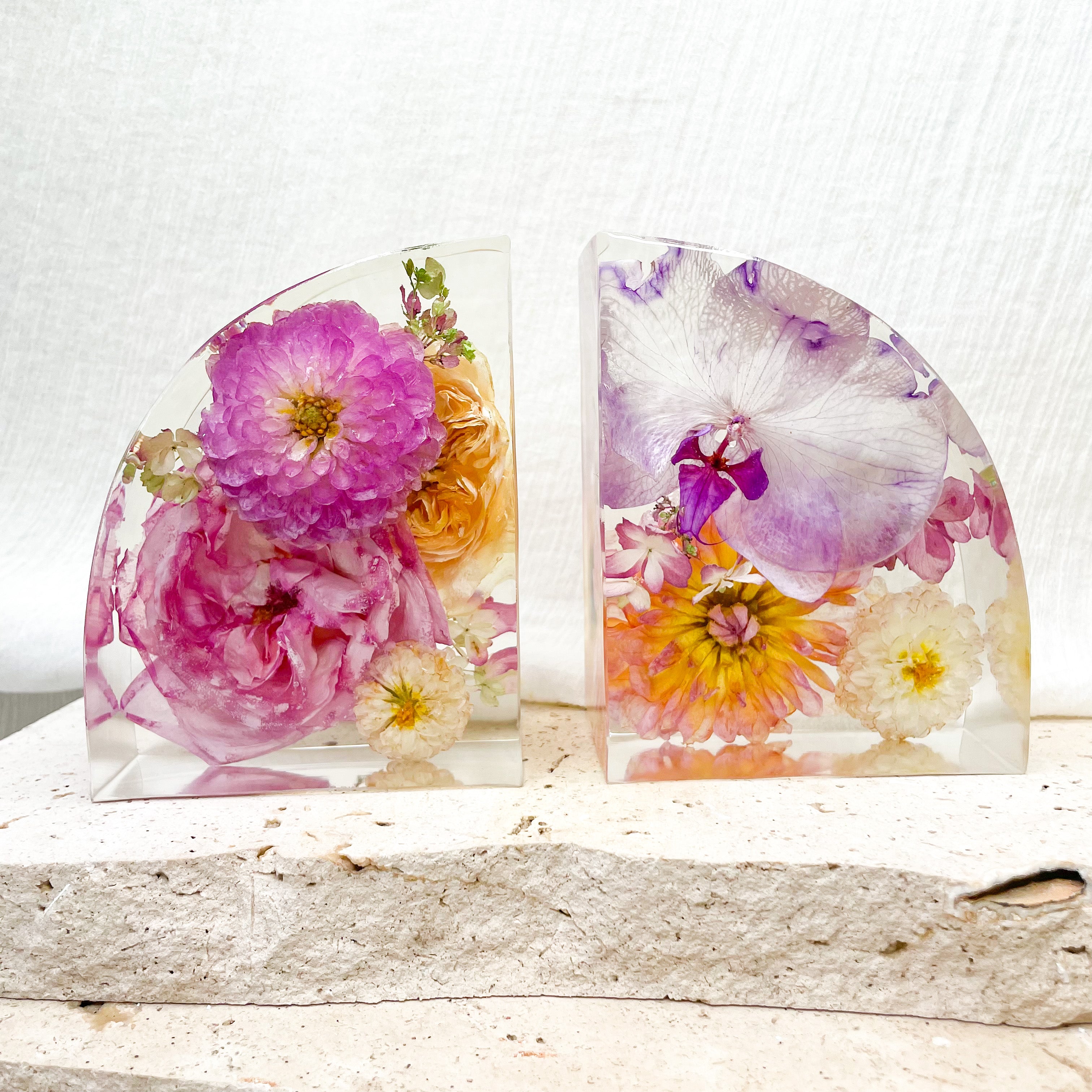 Preserved Flowers Resin Bookend Set
