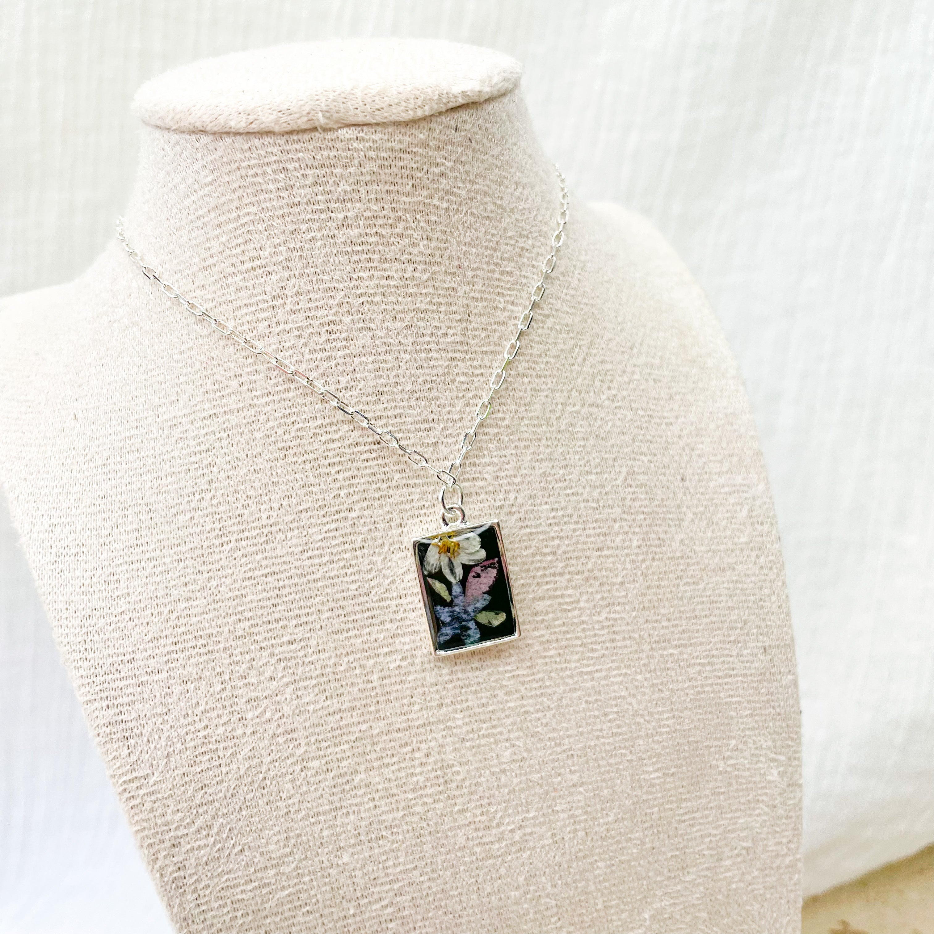 Preserved Flowers Pendant Necklaces - Rectangle