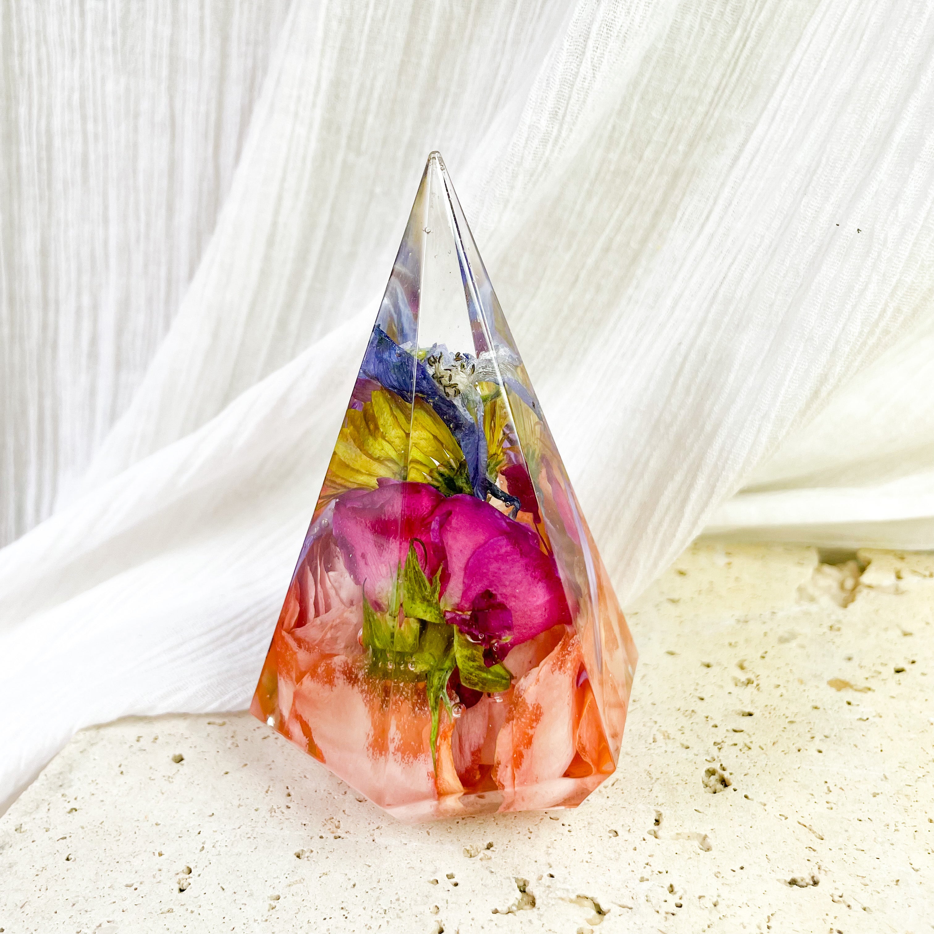 preserved-flowers-resin-ring-holder-wedding bouquet