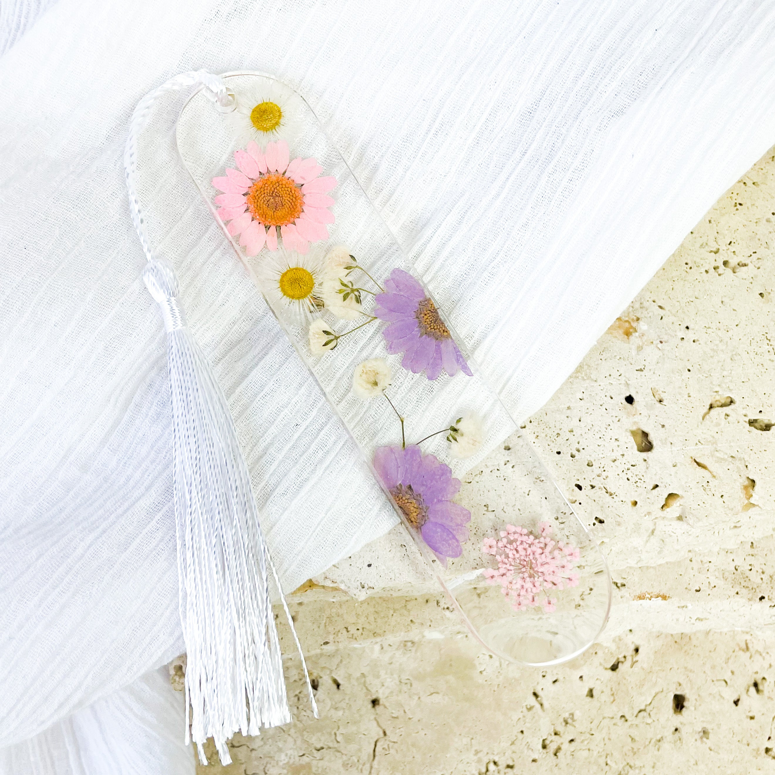 Daisy Chain Flower Bookmark