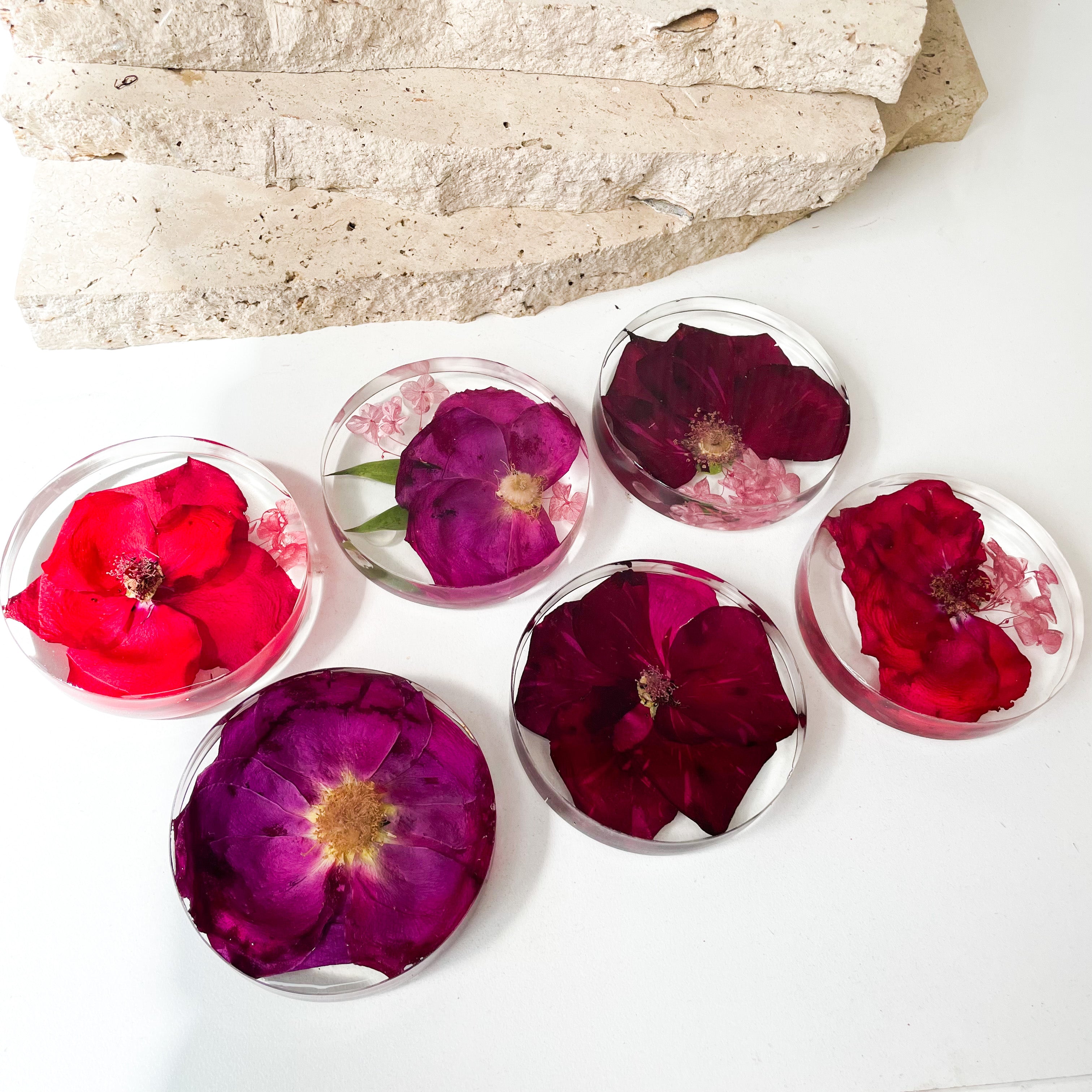 preserved-flowers-round-resin-coaster-set-6 - wedding bouquet - red purple rose