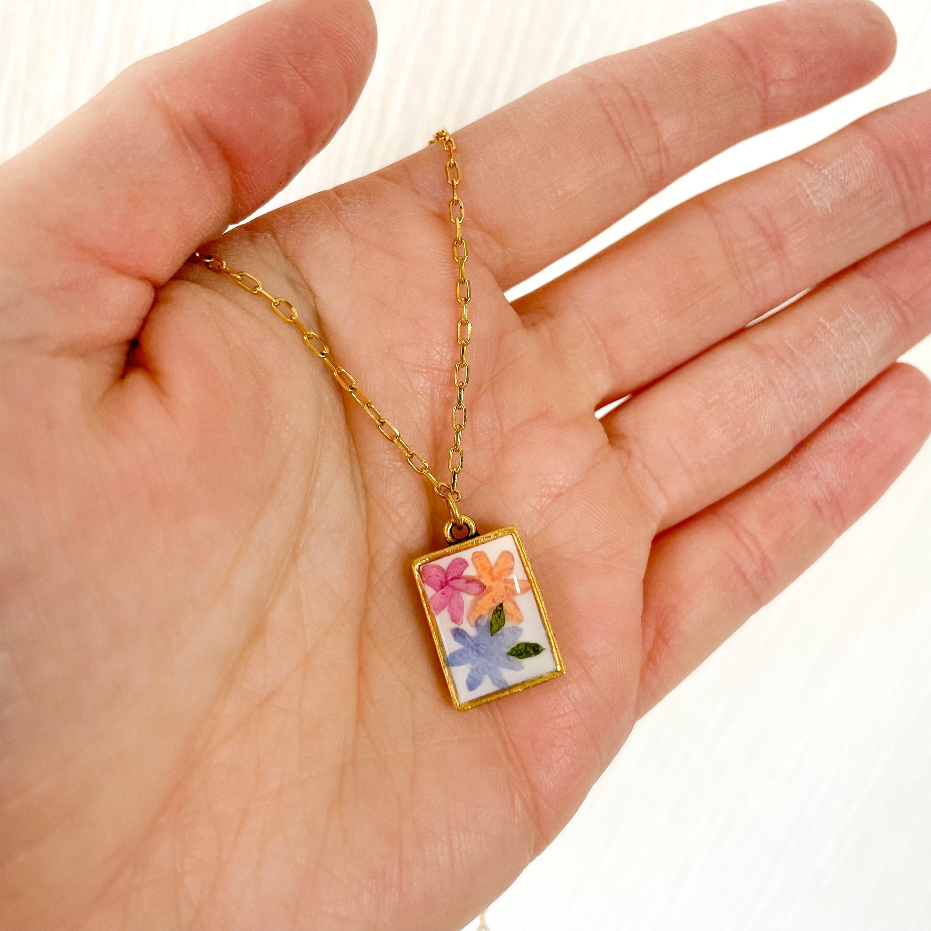 Preserved Flowers Pendant Necklaces - Rectangle