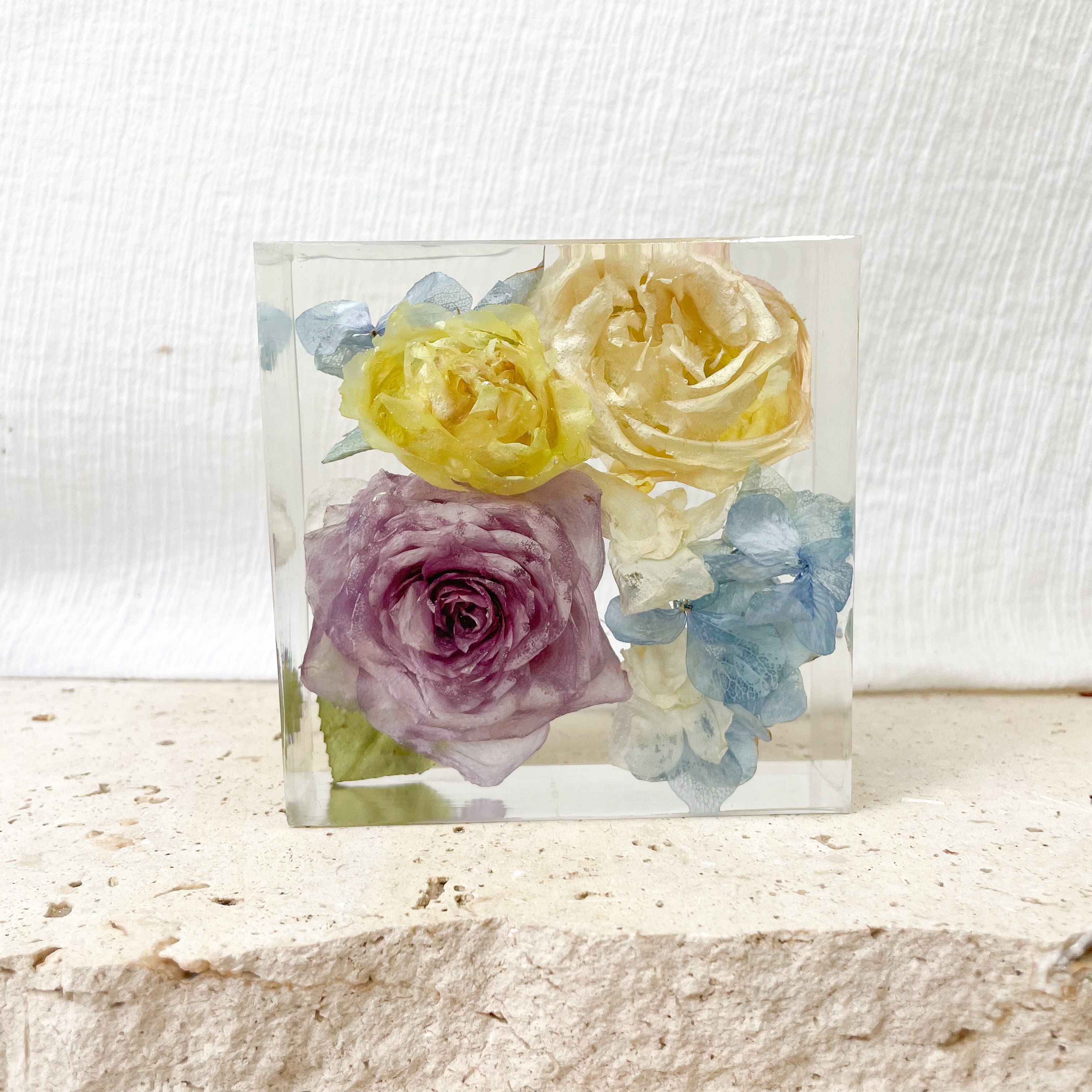 Preserved Flowers Resin Square - Petite