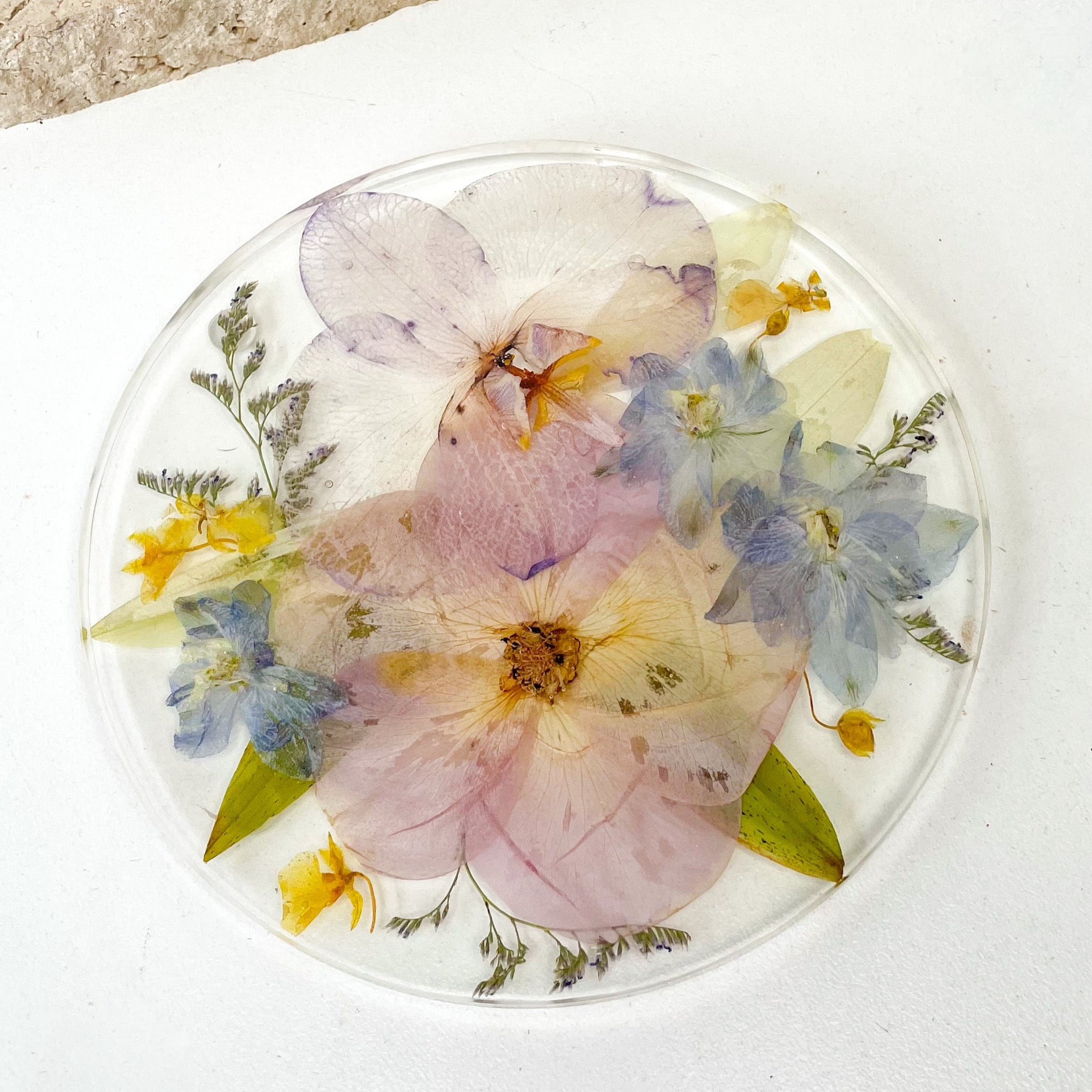 Preserved Flowers Resin Round Tray