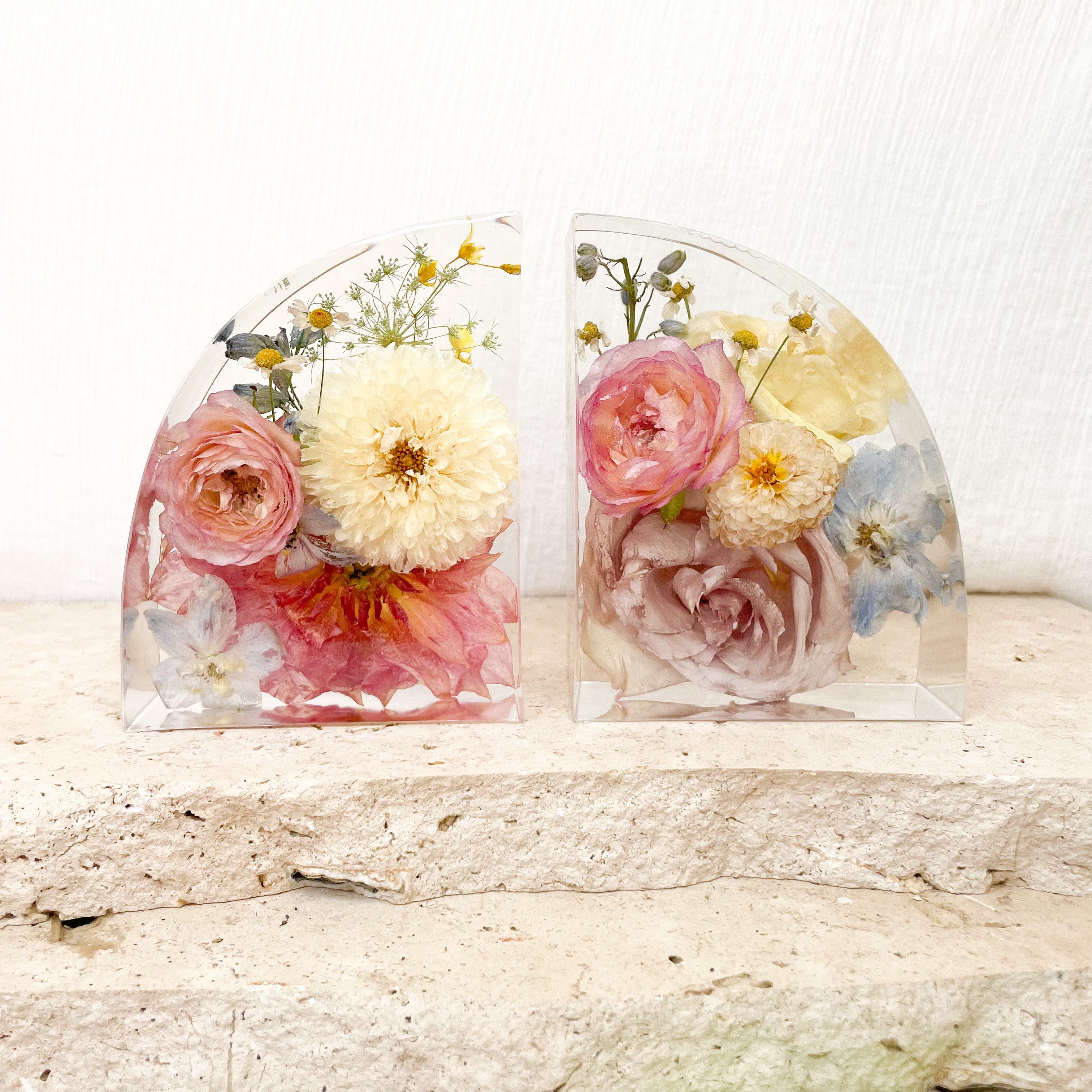 Preserved Flowers Resin Bookend Set