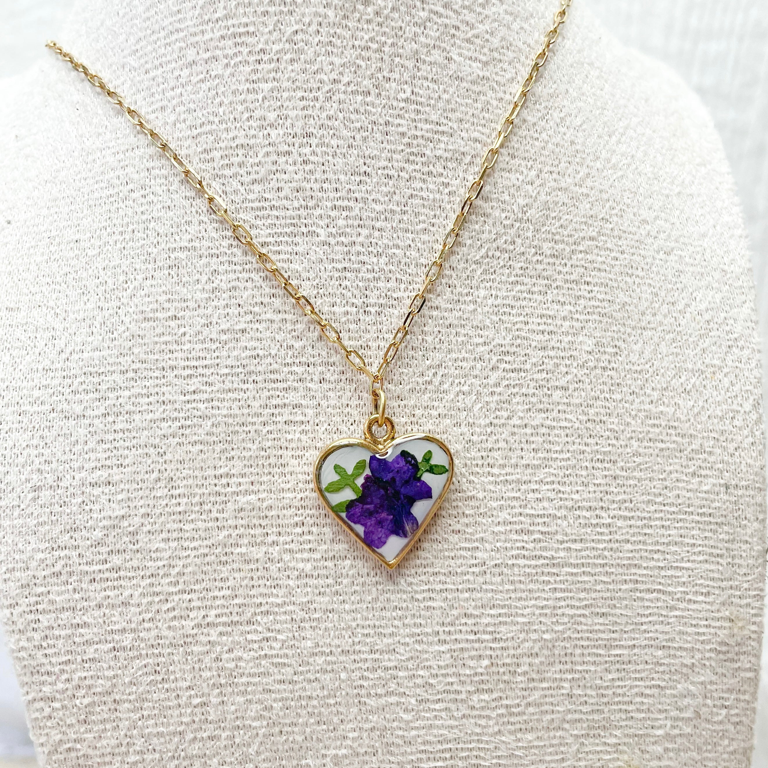 Preserved Flowers Pendant Necklaces - Heart