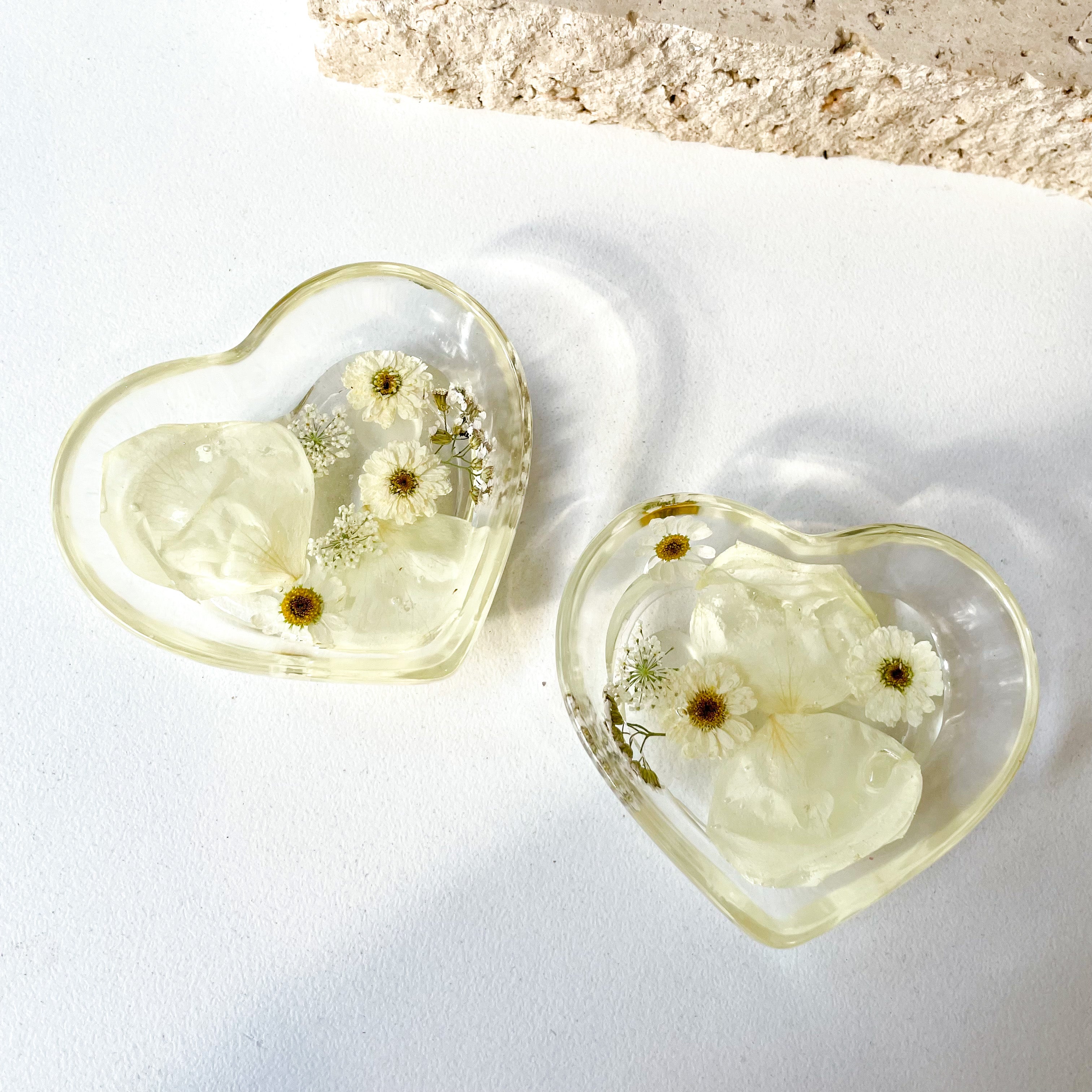 Preserved Flowers Resin Heart Ring Dish - Small
