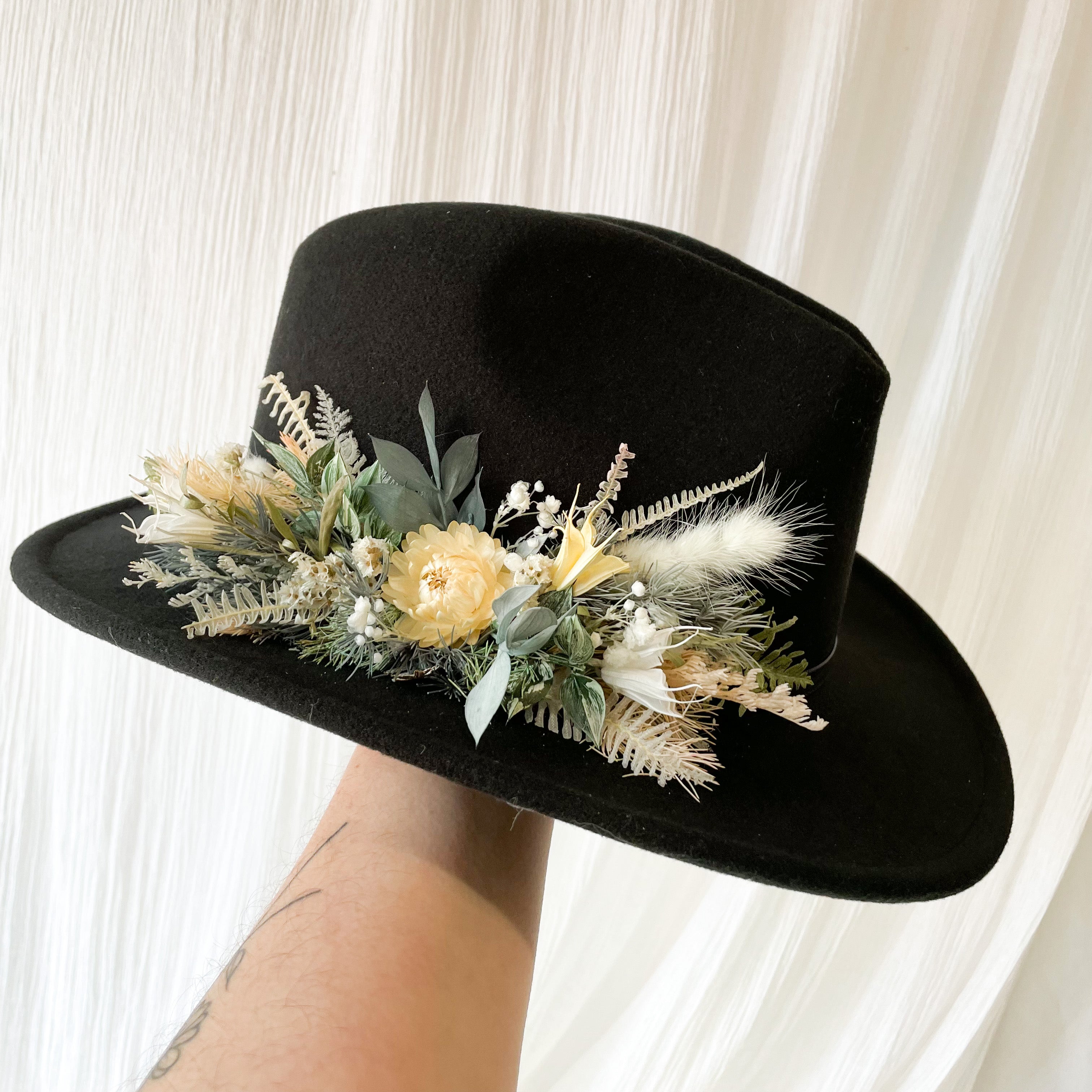 Black & Grey Floral Hat - Medium