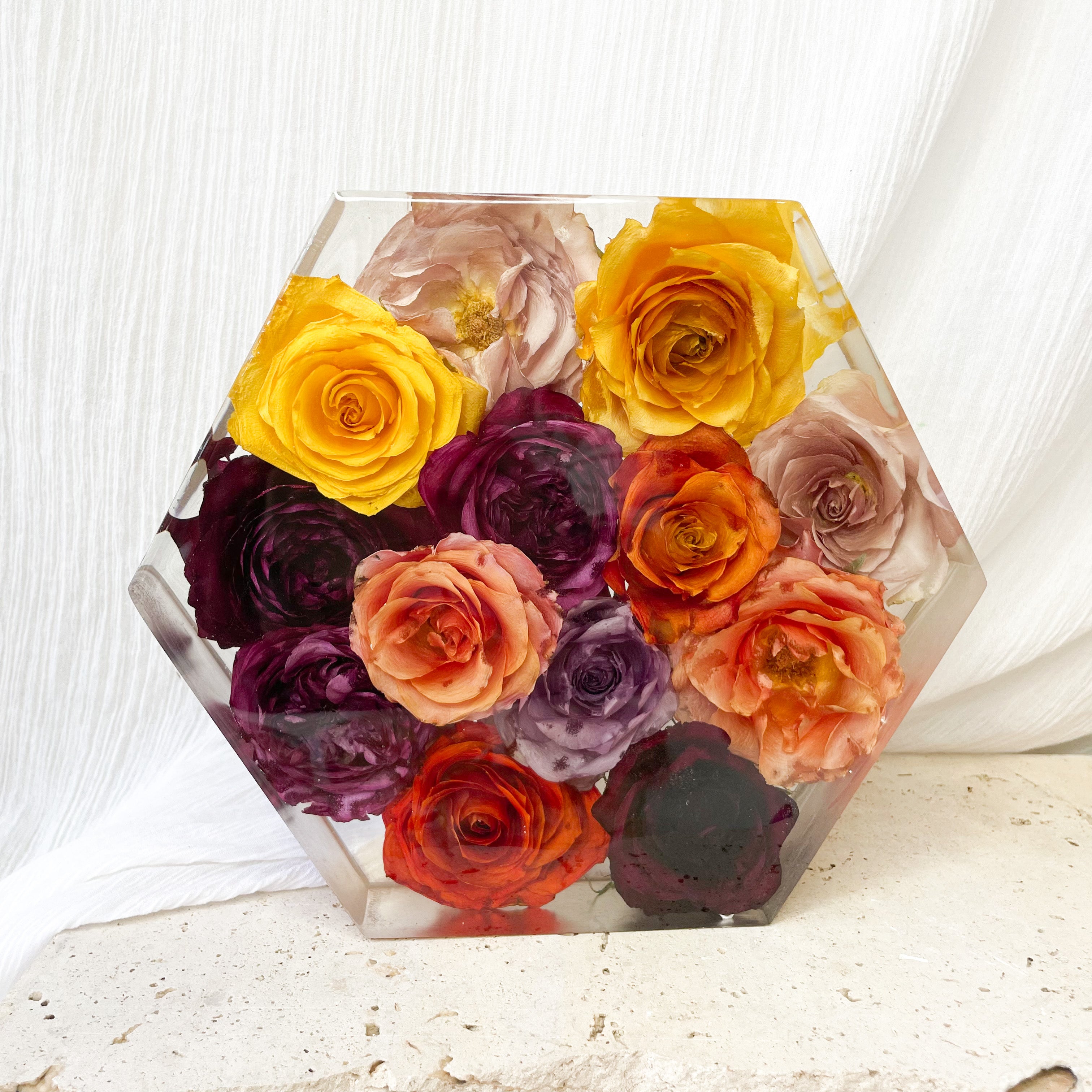 preserved-flowers-x-large-resin-hexagon