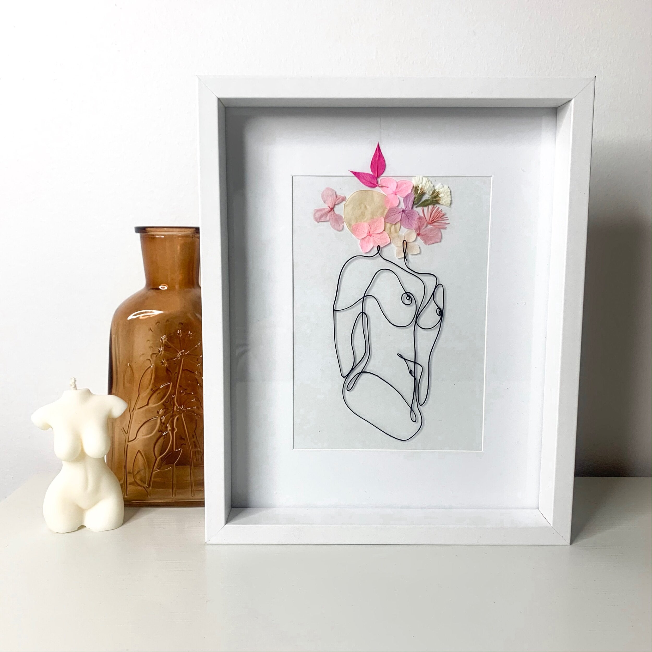 Anette Pressed Flower Frame | Large